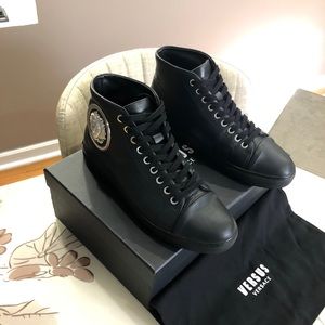 Versus Versace lion embellishment black high-tops